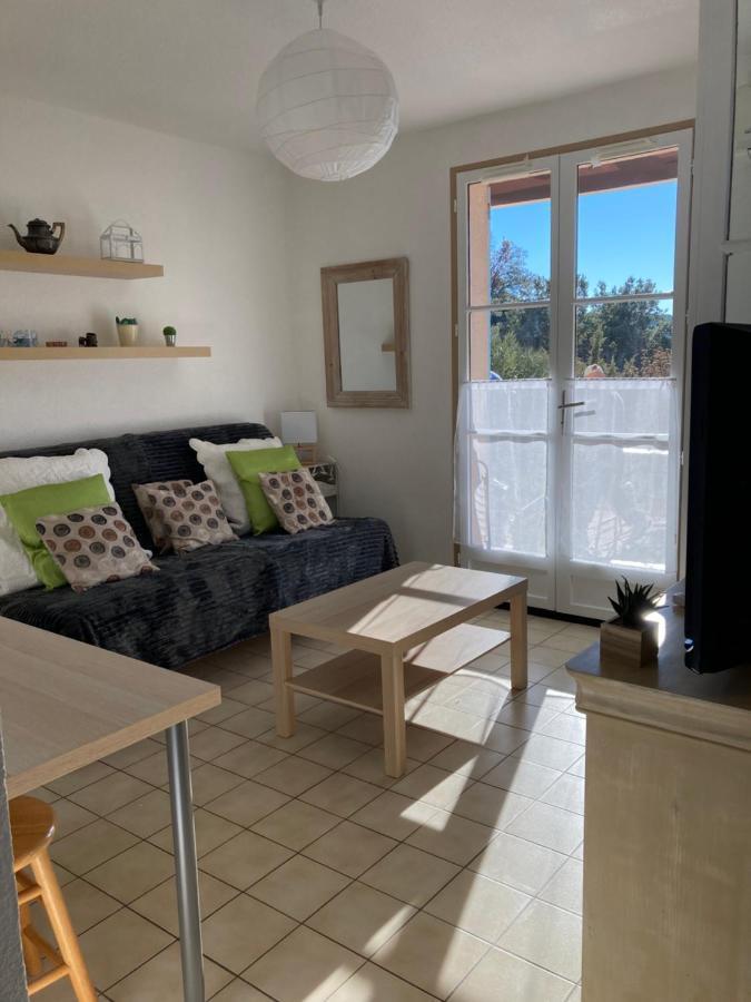 T2 Classe 2* Calme Au Coeur Du Village Provencale Греу-ле-Бэн Экстерьер фото